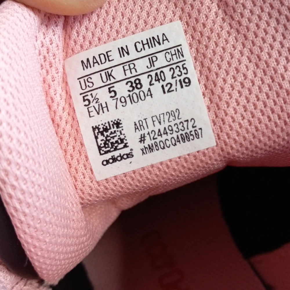 Adidas sz 5.5 boys quarter top sneakers. - Picture 5 of 8